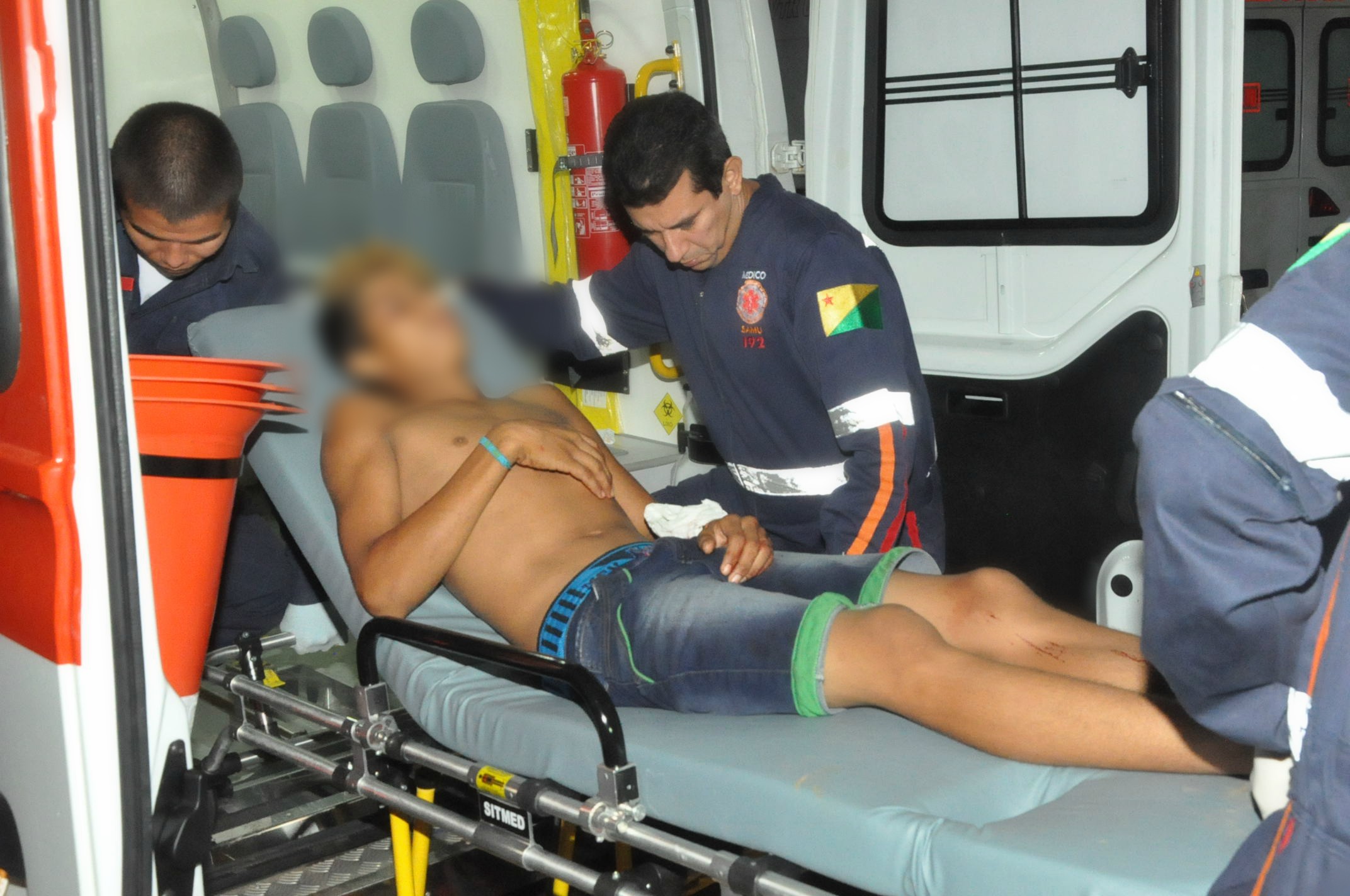 Jovem de 17 anos é baleado ao lado da namorada no bairro Taquari; “me confundiram com alguém”