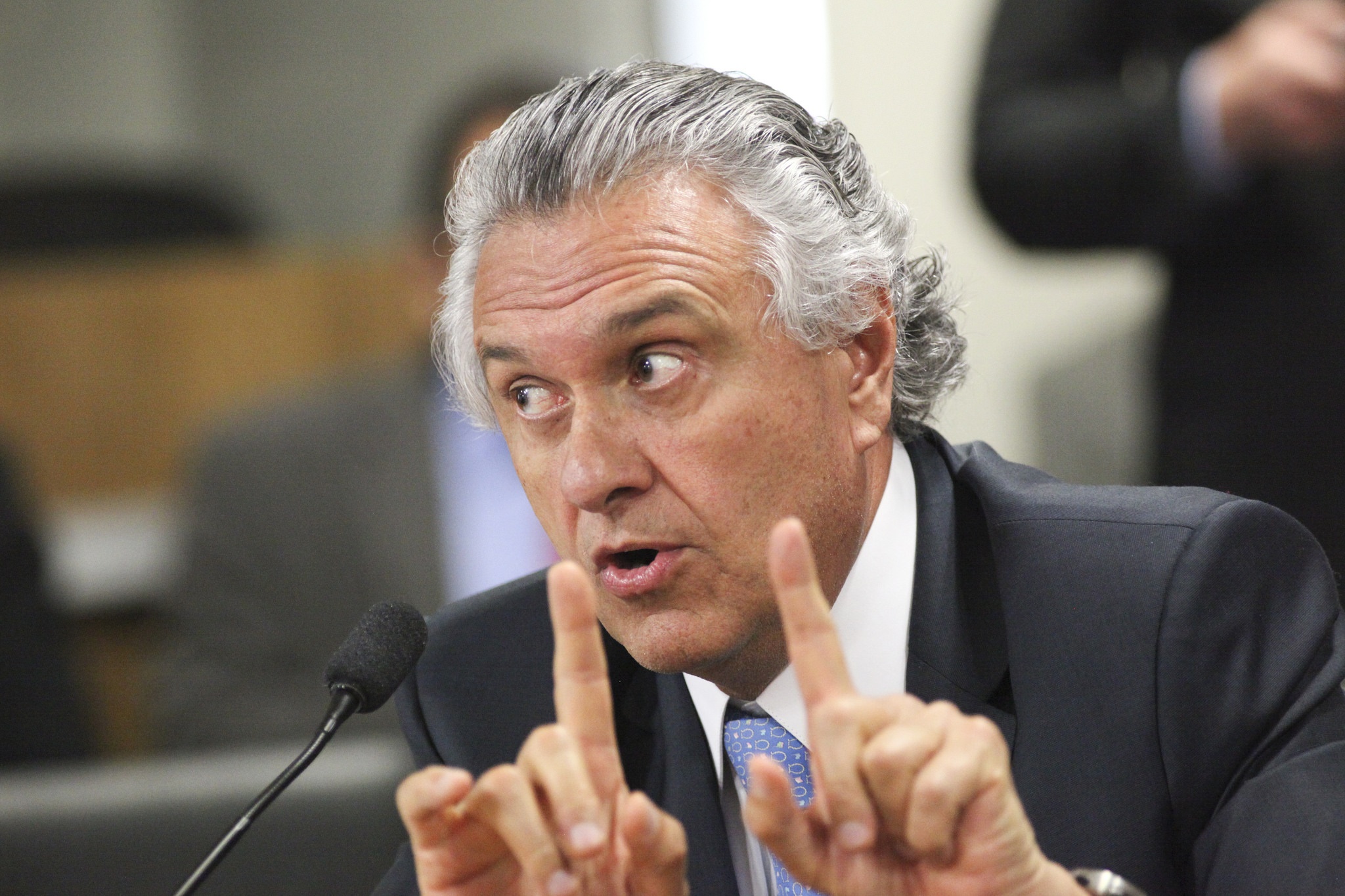 Jucá diz que senador que sugeriu renúncia de Temer é candidato à Presidência
