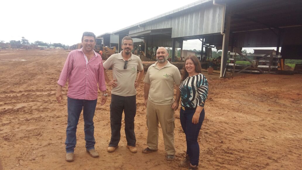 Presidente do Sindusmad presta apoio à madeireira Agrocortex em Manoel Urbano