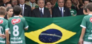 presidente-michel-temer-acompanha-velorio-1480782501421_615x300