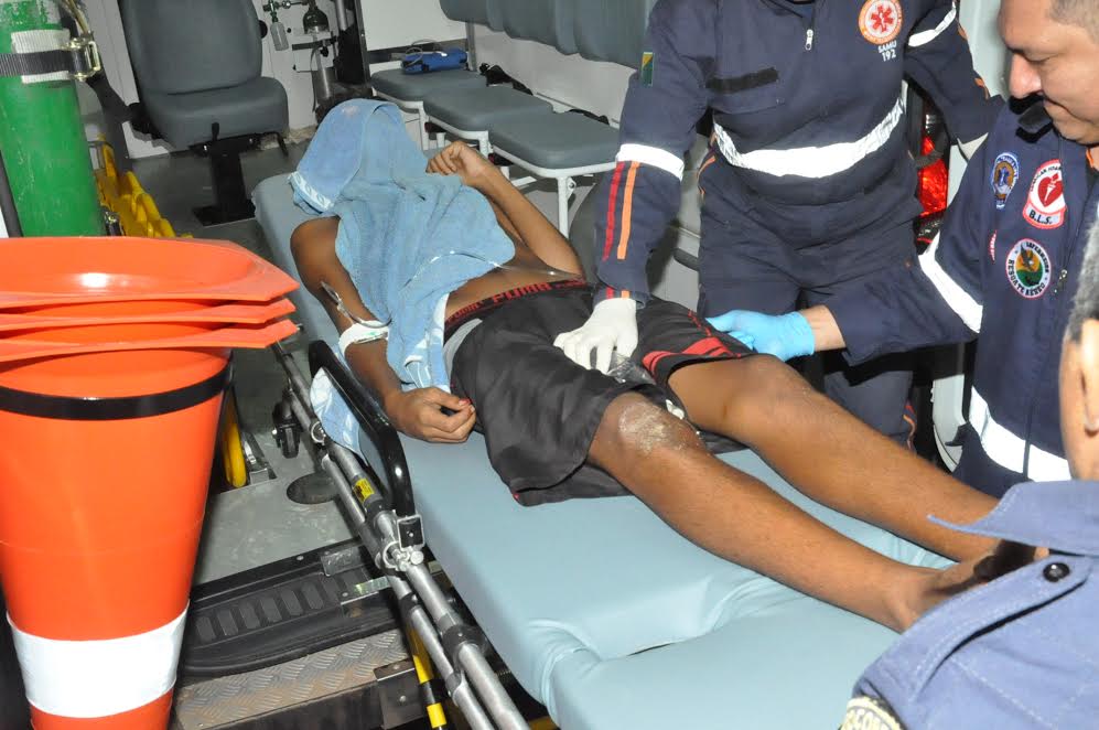 Adolescente de 16 anos é baleado duas vezes no bairro da Pista, em Rio Branco