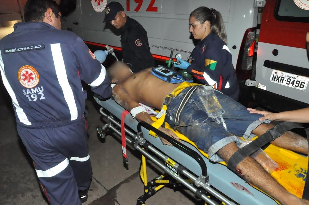 Dois irmãos são baleados no Residencial Rosa Linda, em Rio Branco
