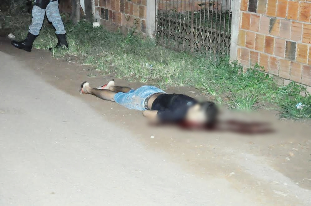 Homem é assassinado a tiros no bairro Bahia Velha; polícia investiga caso