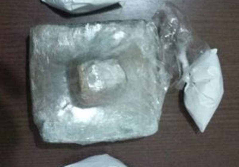 Adolescente é presa com droga colada no corpo na estrada de Sena Madureira