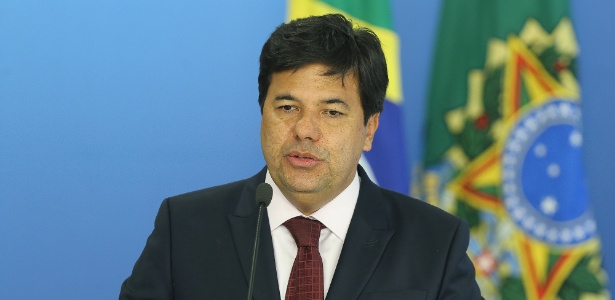 Ministério da Educação reduz fies e cada aluno deverá receber no máximo R$ 5 mil reais por mês