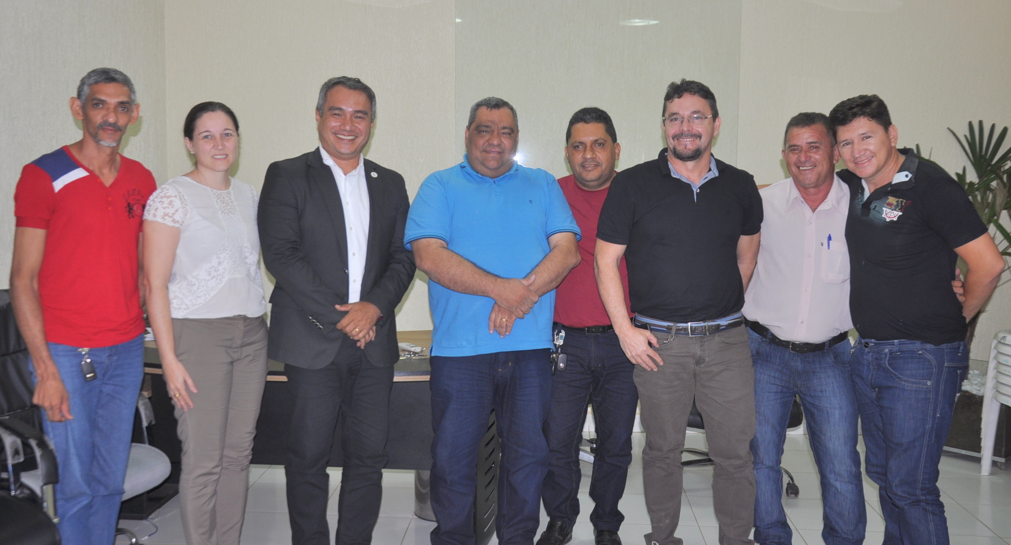 Mazinho renova parceria com Ufac e reitor anuncia curso de Matemática em Sena Madureira