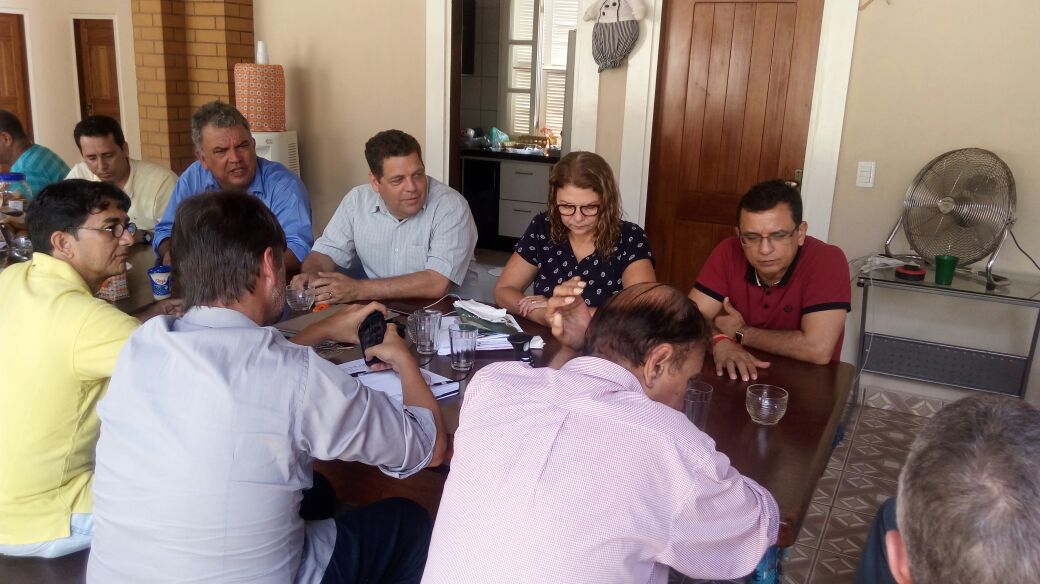Petecão se reúne com o PSDB para aproximar partidos: “Queremos afinar a viola e organizar o time”