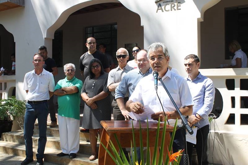 Senador Jorge Viana auxilia no trabalho dos Conselhos de Direitos Sociais no Acre