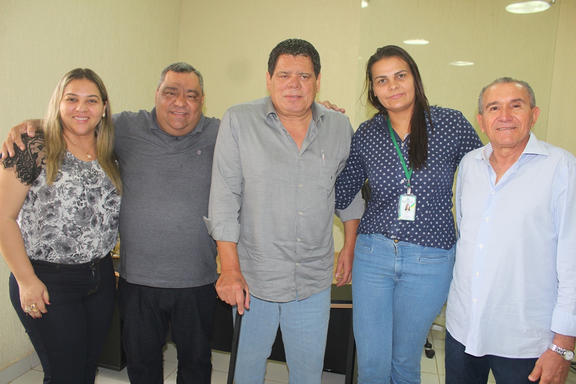 Mazinho participa da entrega de concessões que beneficiam ribeirinhos dos Rios Iaco e Macauã