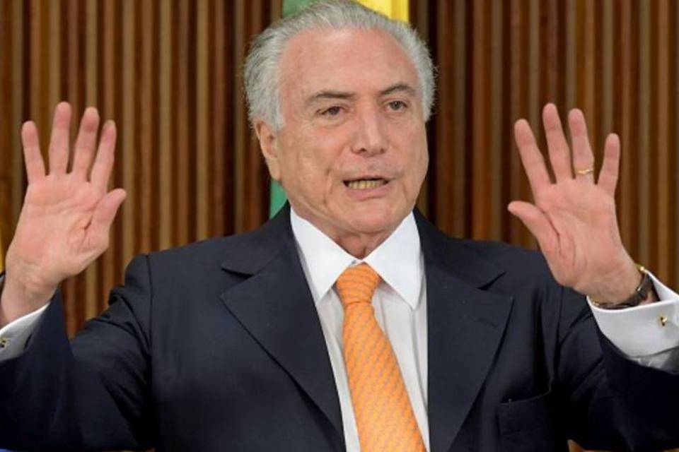 Temer discute reforma política nesta quarta com Gilmar Mendes, Eunício e Maia