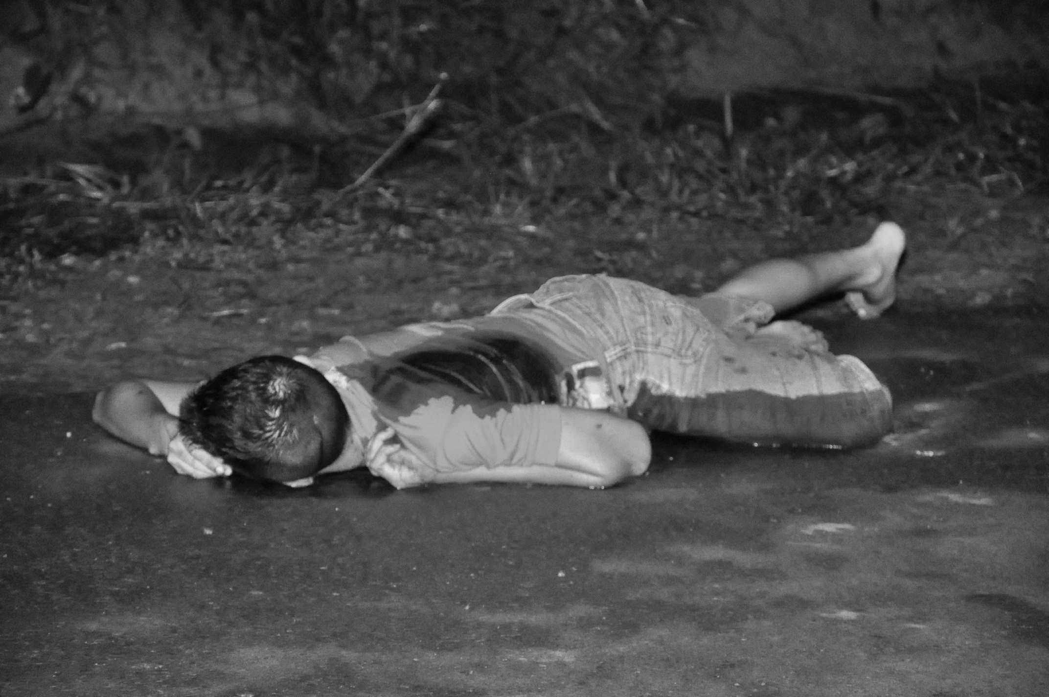 Homem é executado com pelo menos cinco disparos em ramal de Rio Branco