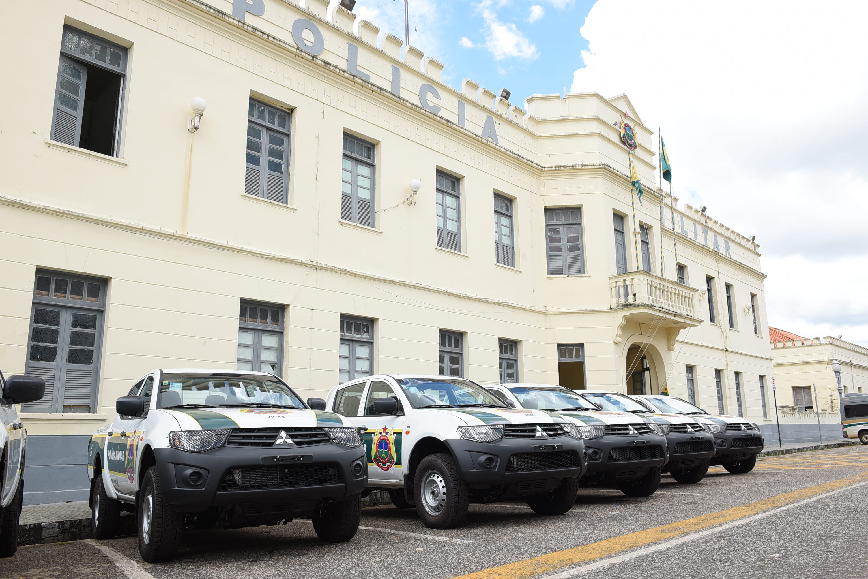 Segurança Pública recebe reforço de veículos, coletes e motocicletas em Rio Branco