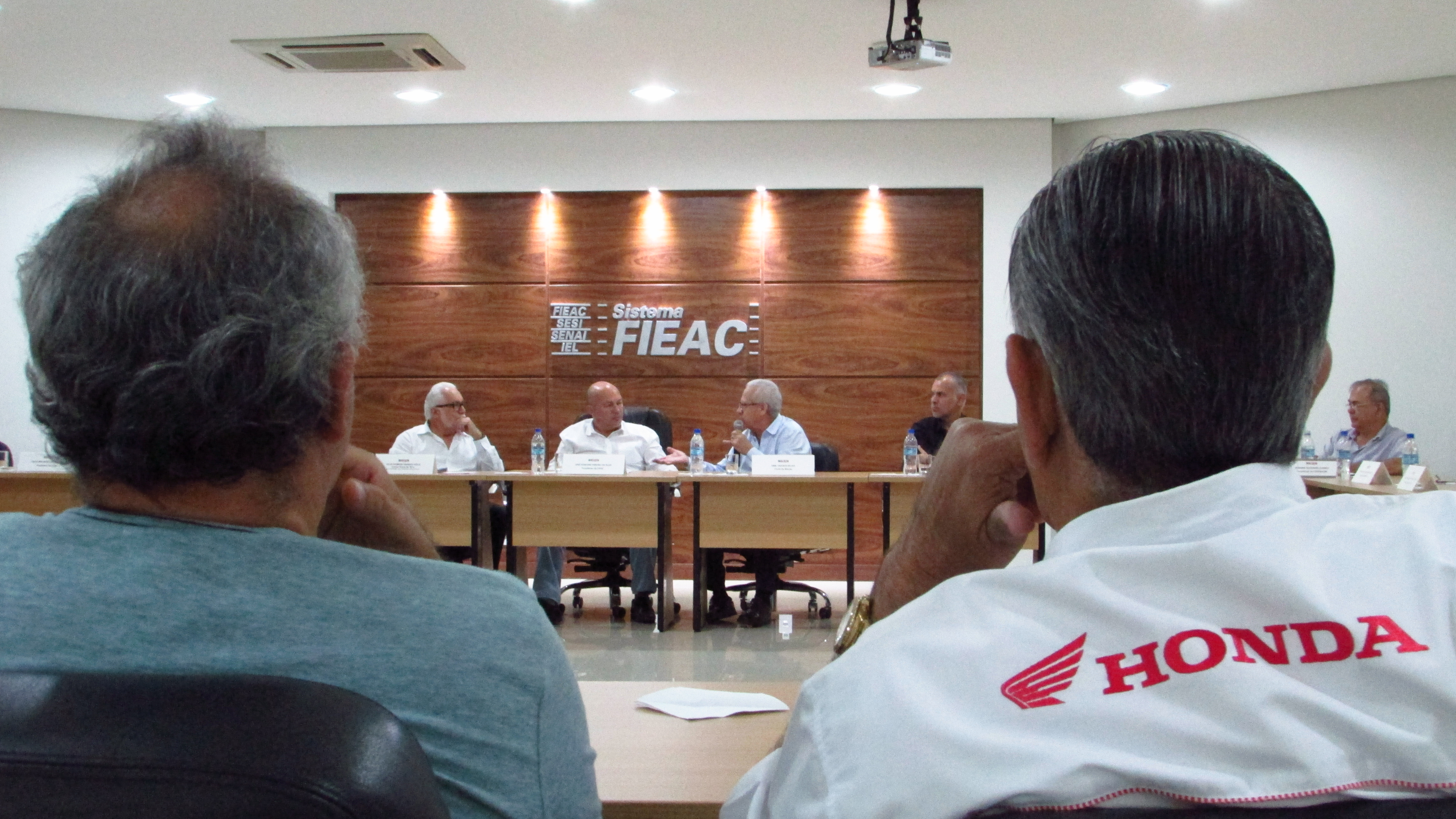 Fieac recebe Embaixador do Peru e empresários para debater melhorias no Acre