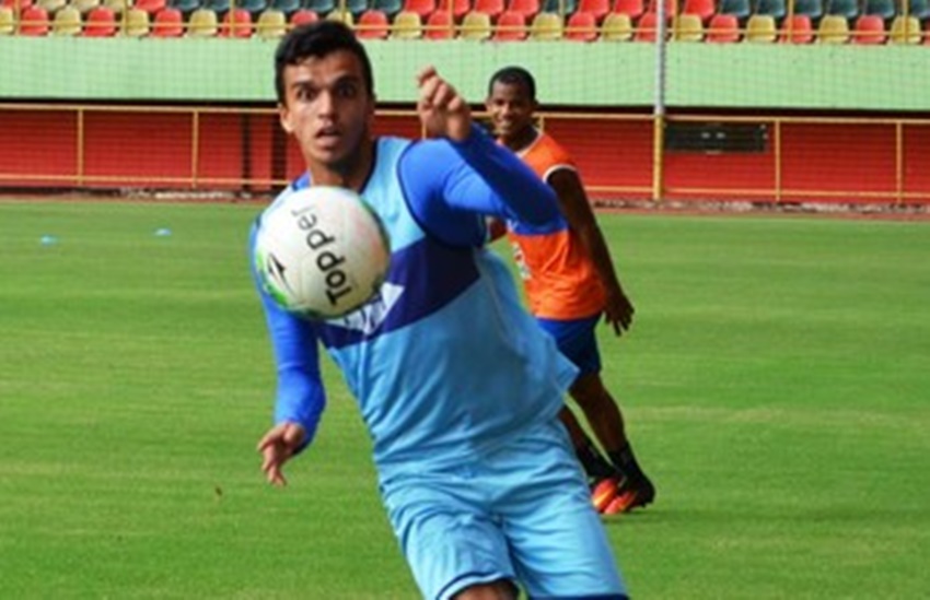 Zagueiro Miller troca o Atlético Acreano pelo Nacional de Muriaé, em Minas Gerais