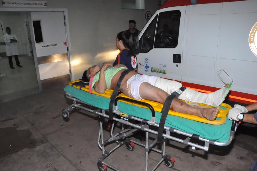 Moradores ouvem cerca de dez disparos e duas pessoas ficam feridas na Vila Betel