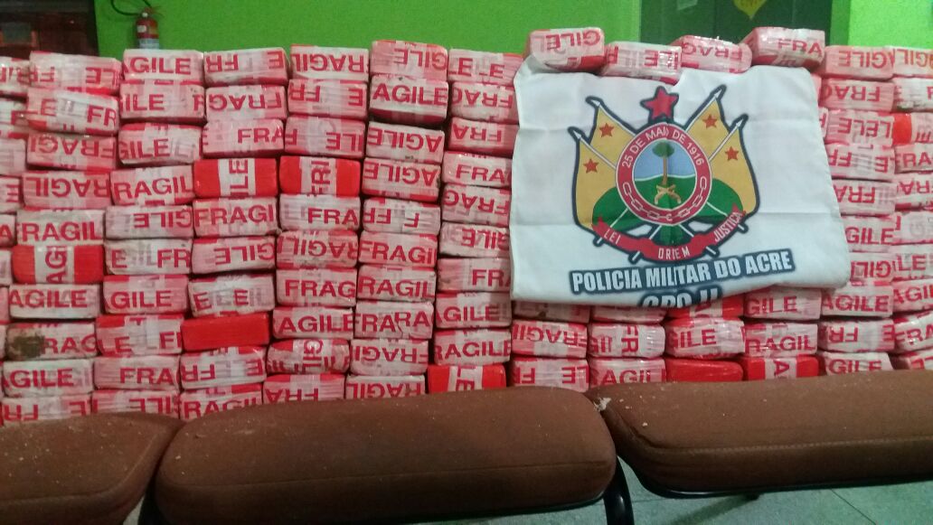 Operação da COE apreende 180 kg de cocaína e suspeito morre em troca de tiros com a polícia