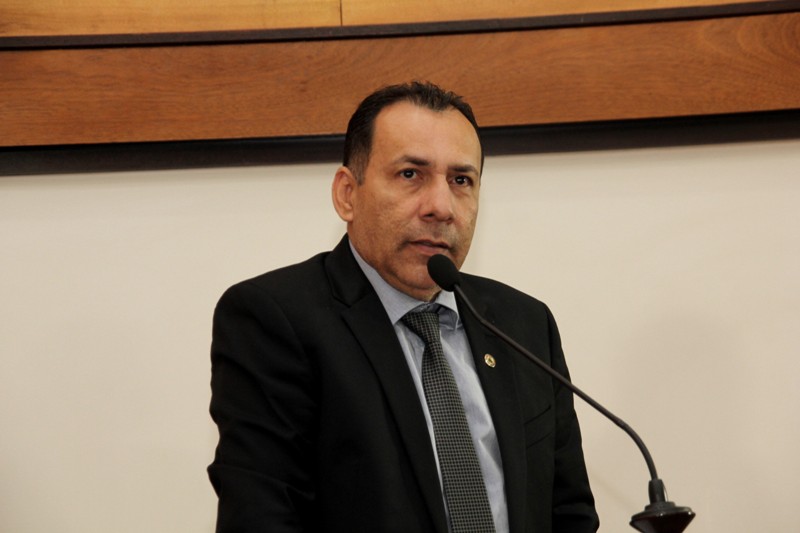 Deputado Heitor Júnior pede a demissão da superintendente da Fundhacre