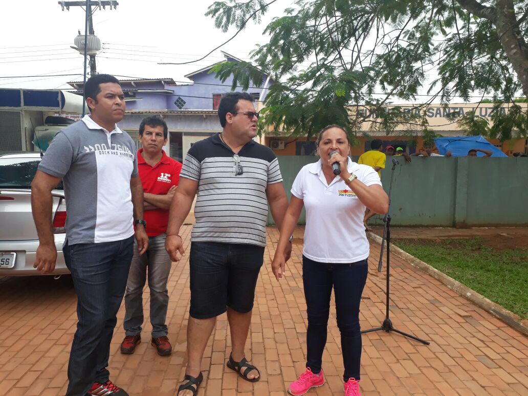 Sintesac faz protesto e secretário de Saúde muda diretor do hospital em Senador Guiomard