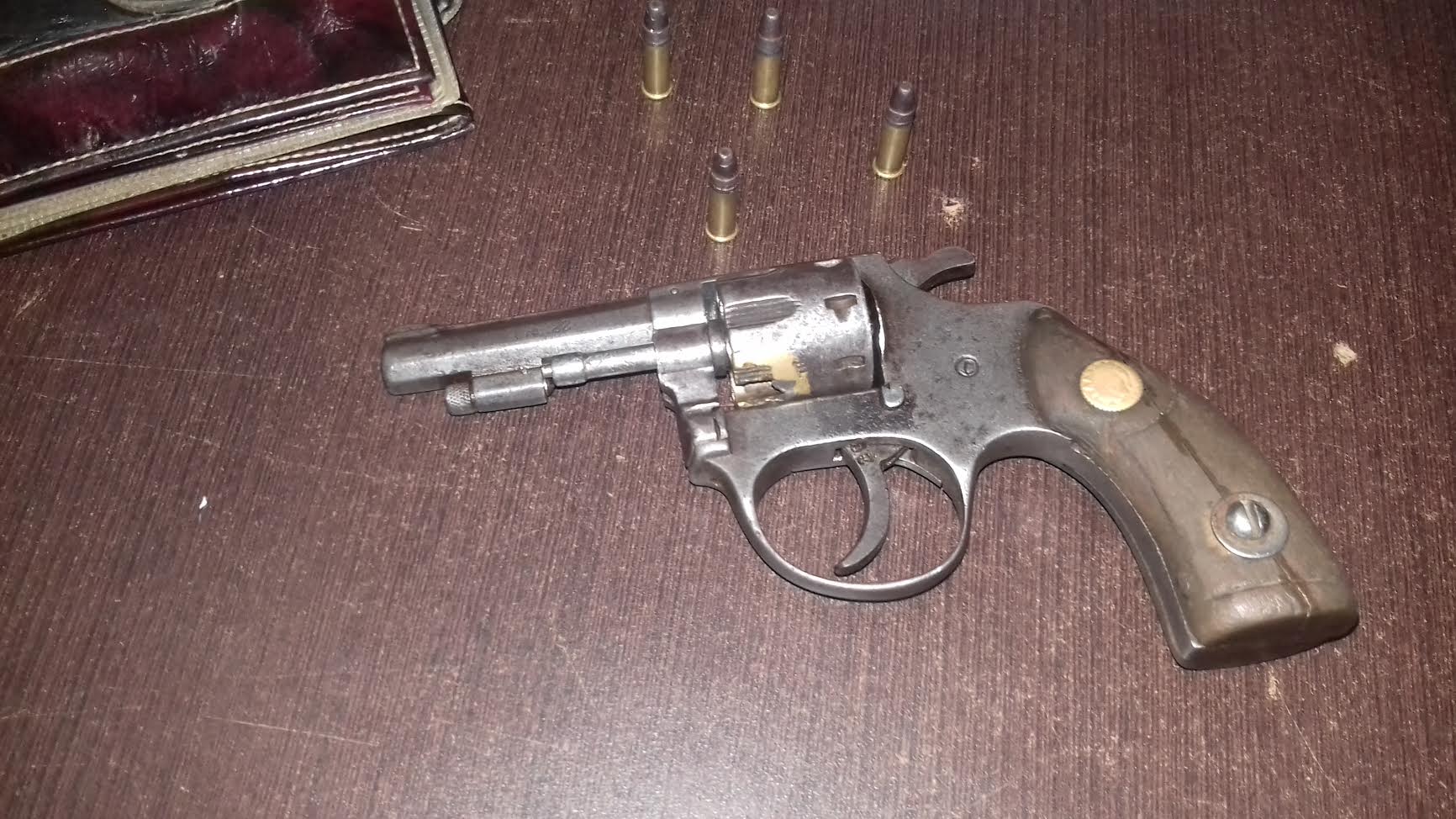 Polícia prende homem com revólver no bairro Recanto dos Buritis, em Rio Branco
