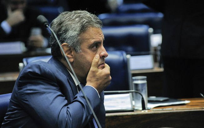 Supremo Tribunal Federal determina o afastamento do senador Aécio Neves