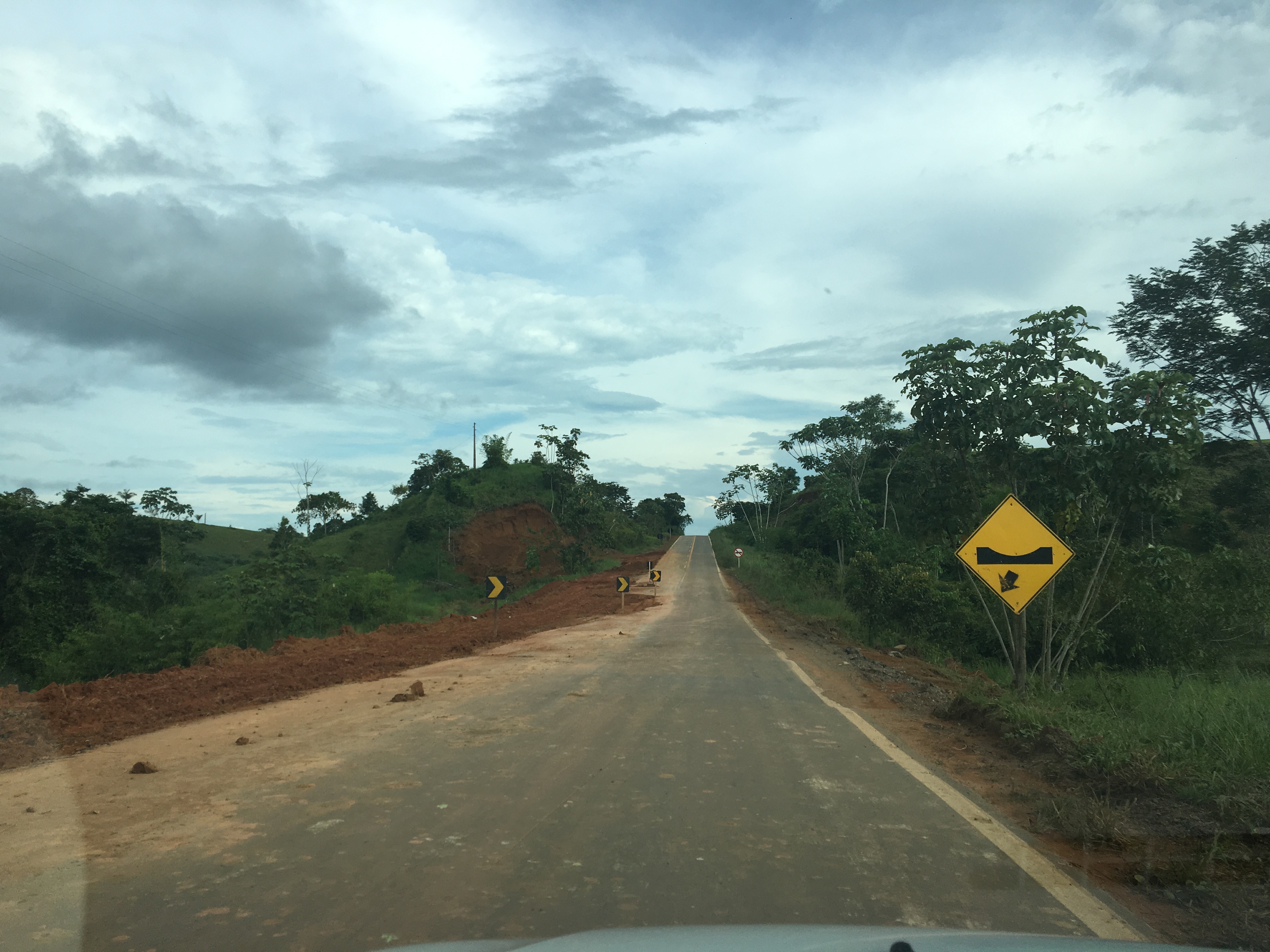 DNIT confirma licitação para recuperar BR-364 no trecho entre Rio Branco e Sena