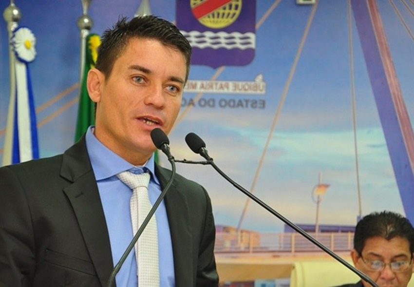 Vereador revela ciúme de líderes comunitários e descontentamento da base aliada