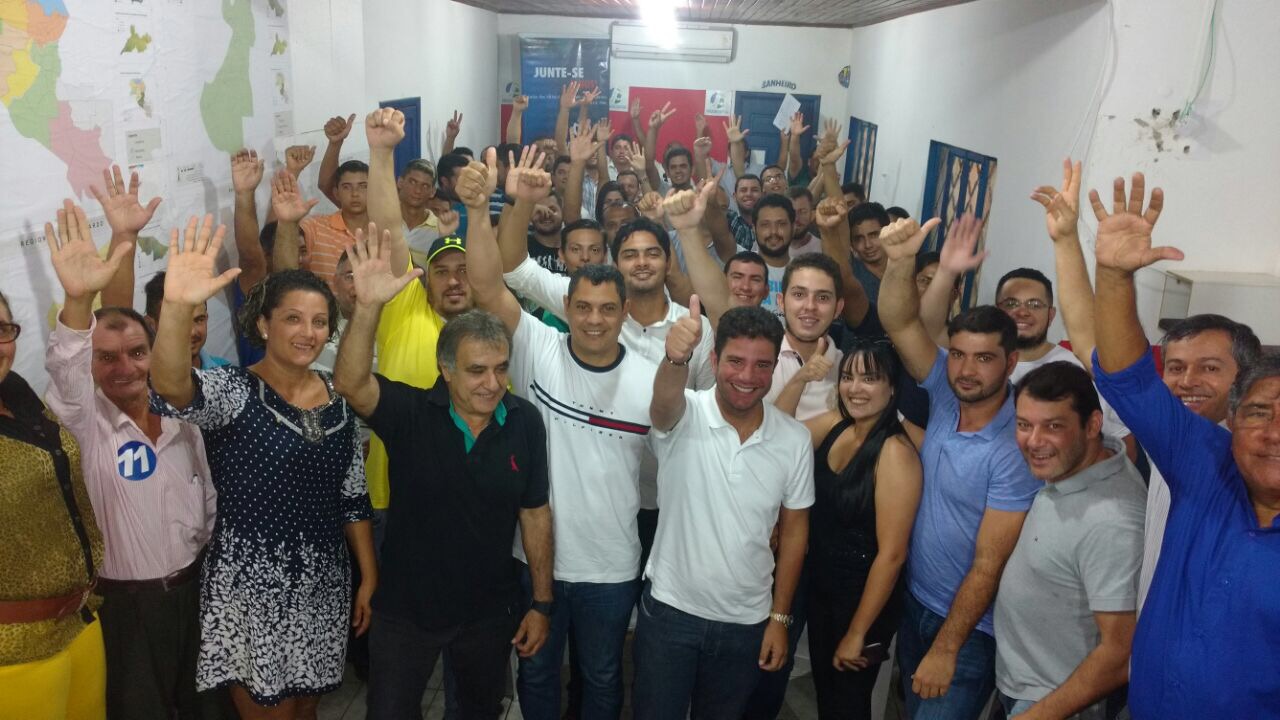 Cameli debate o bom uso das redes sociais, ética e moral com os movimentos da juventude
