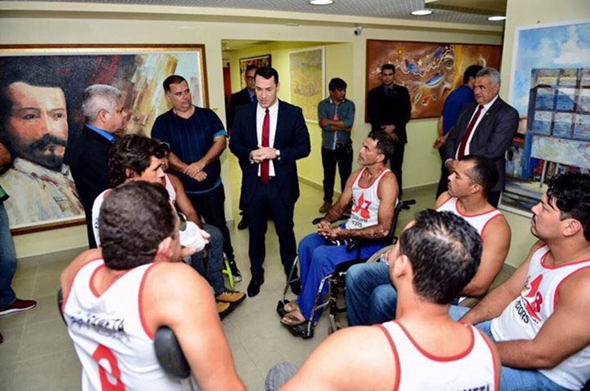 Seleção de basquete em cadeira de rodas agradece deputado Ney Amorim pelo apoio