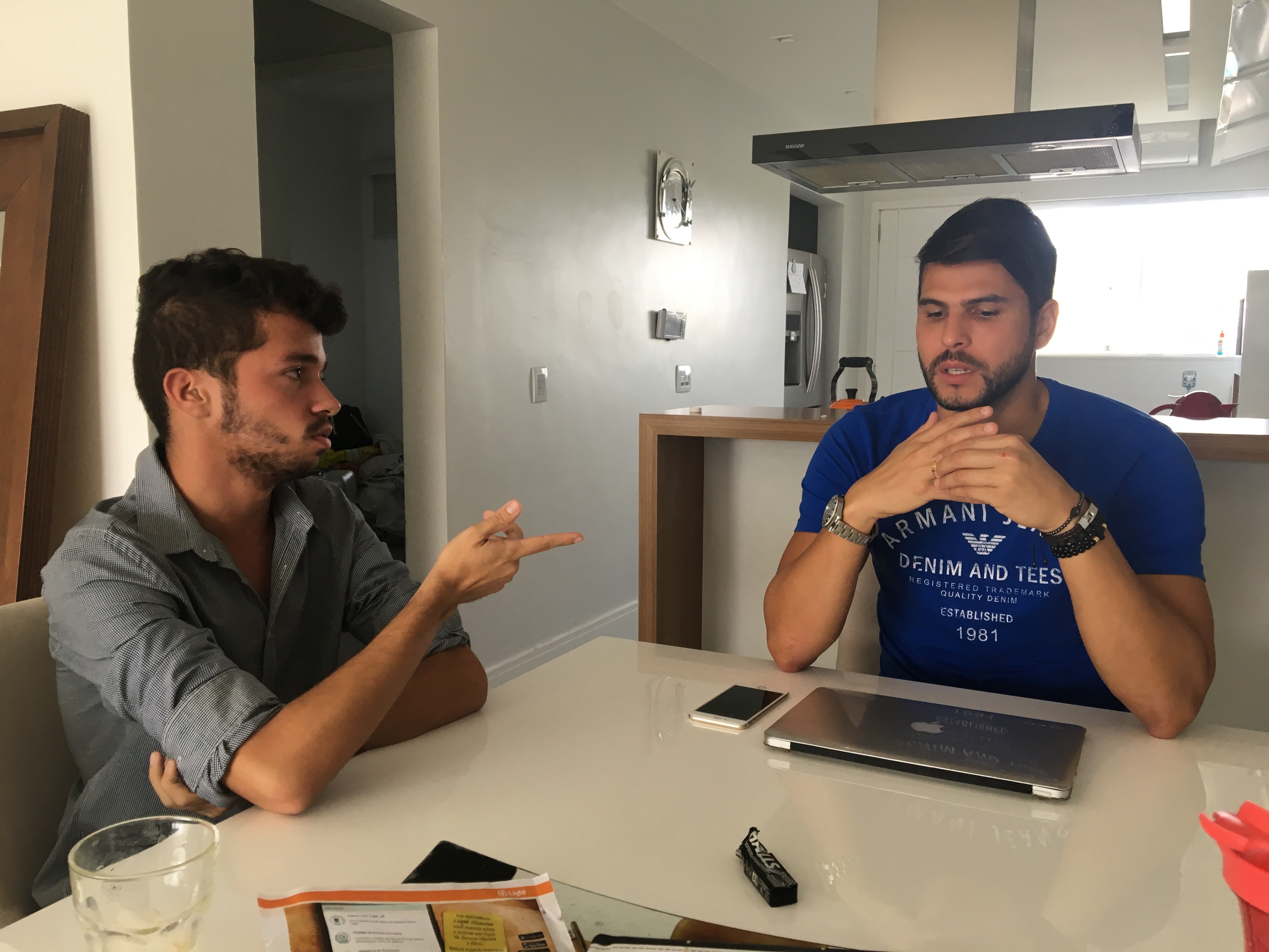 Em entrevista à ContilNet, Marcelo Bimbi revela se deseja entrar na política e conta que escolheu casa nova por lembrar o Acre