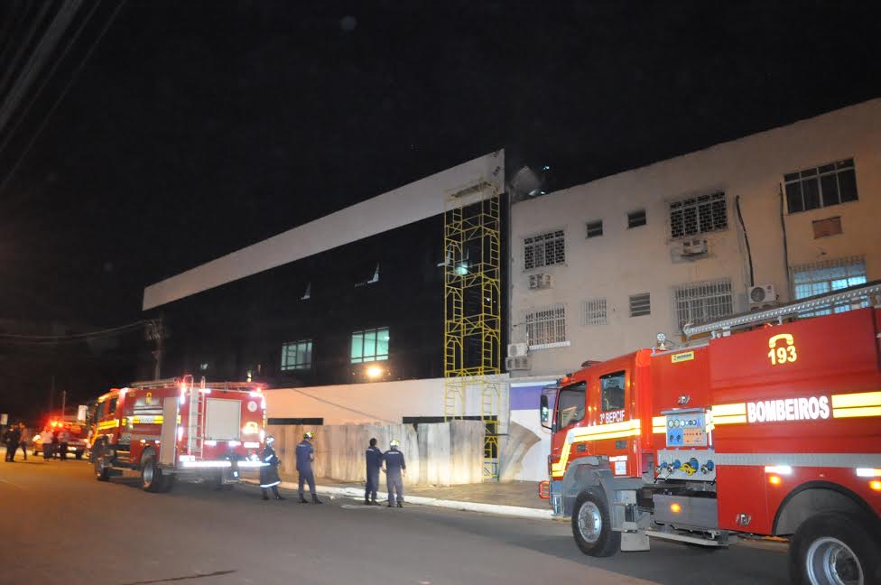 Princípio de incêndio no MPAC assusta funcionários e Corpo de Bombeiros é acionado
