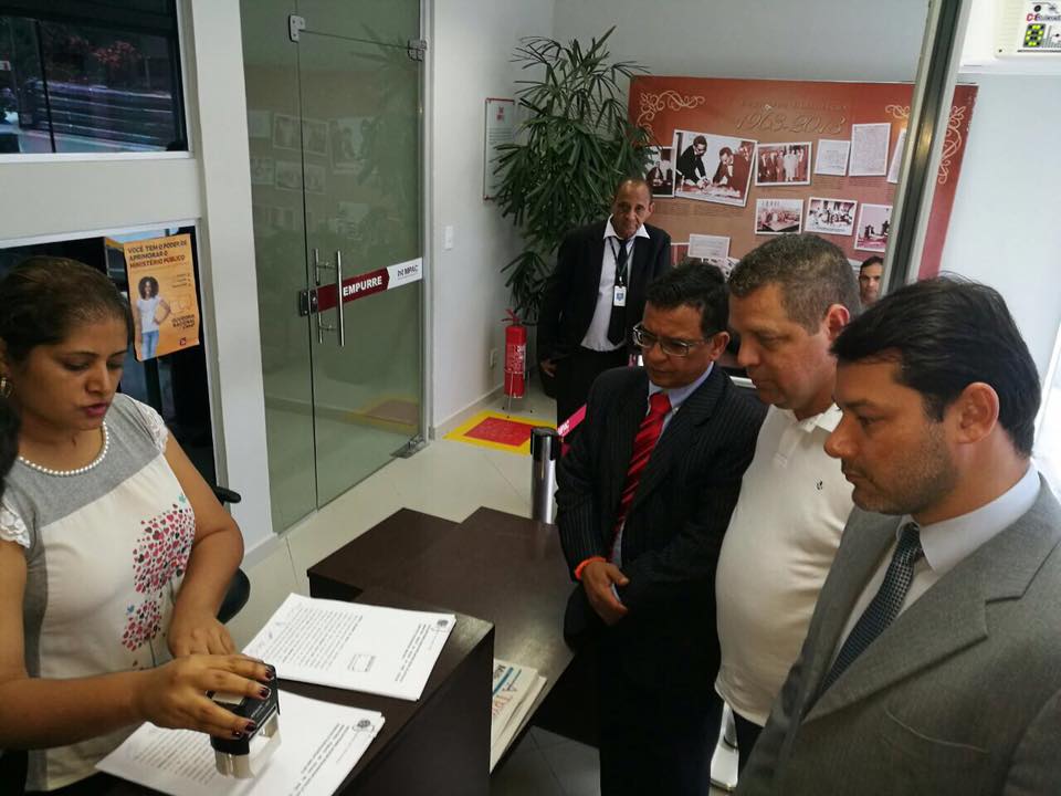 Bloco de vereadores vai ao Ministério Público por causa de licitações canceladas por supostos ilícitos