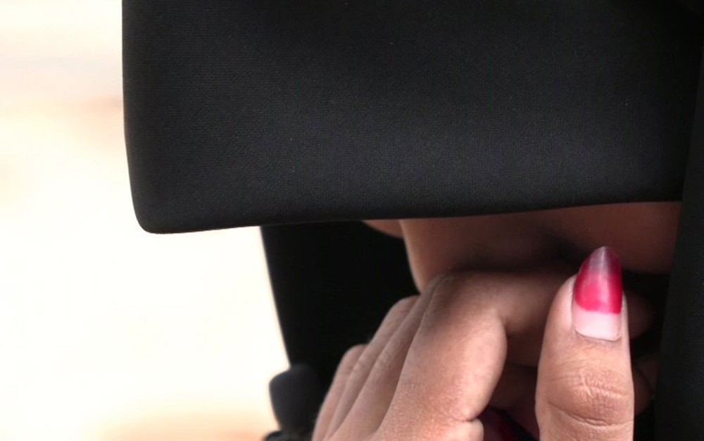 ‘Cortei meus pulsos porque não tinha opção’: o drama das meninas obrigadas a se casar