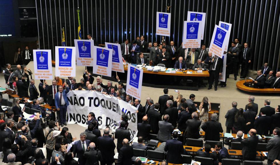 Comissão do Senado vota reforma trabalhista em Brasília nesta terça-feira