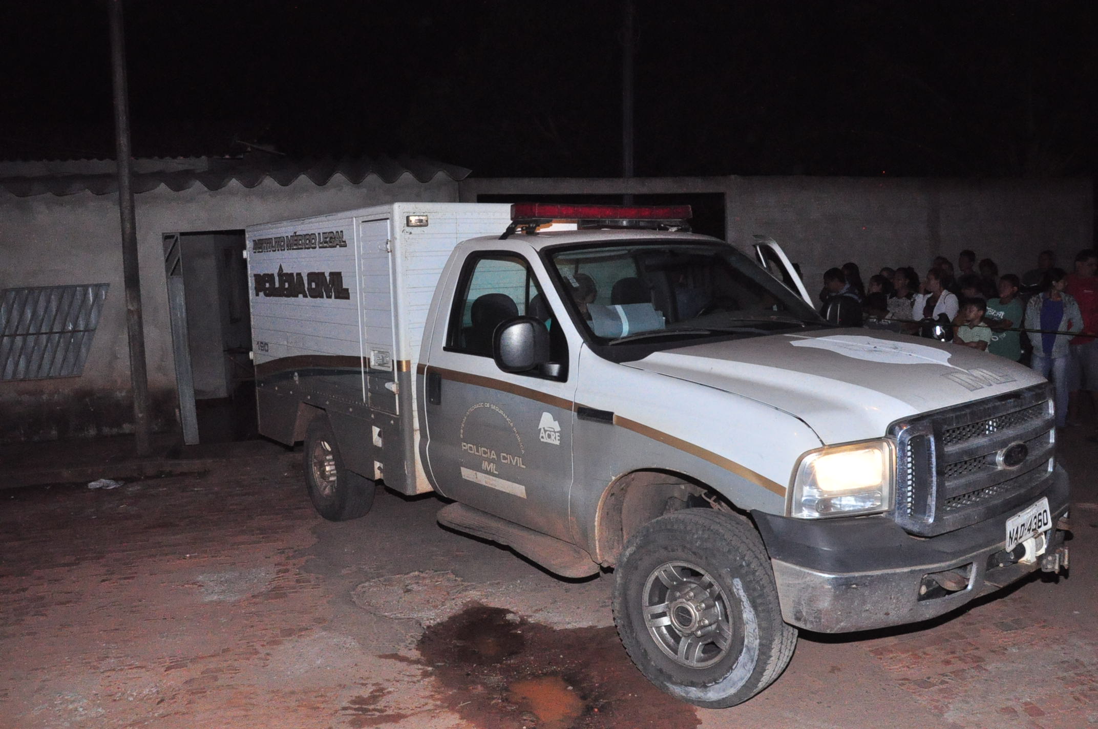 Homem é executado a tiros após ser surpreendido por dupla no Tancredo Neves