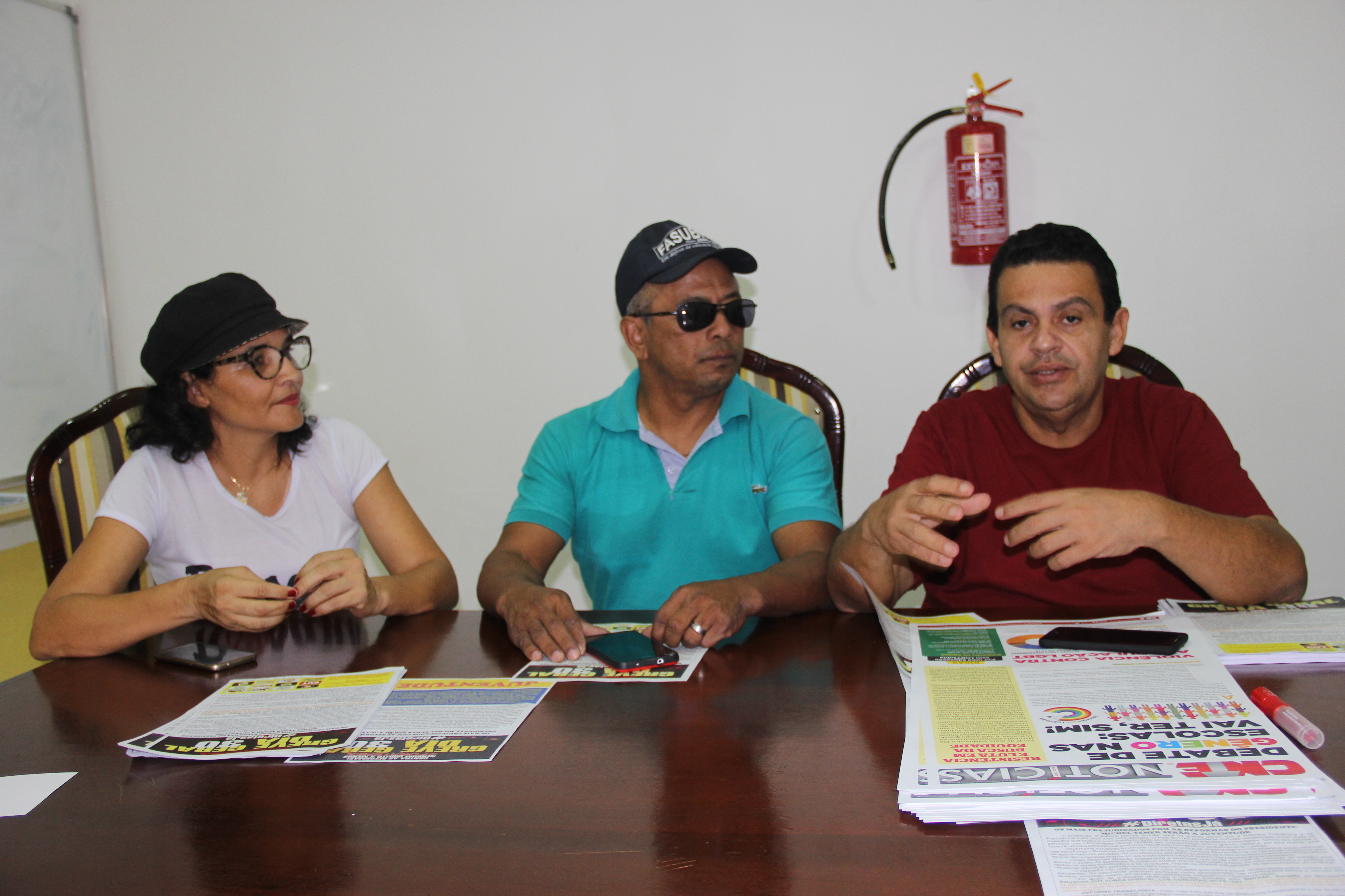 Sinteac e outras entidades sindicais anunciam nova paralisação para a próxima sexta