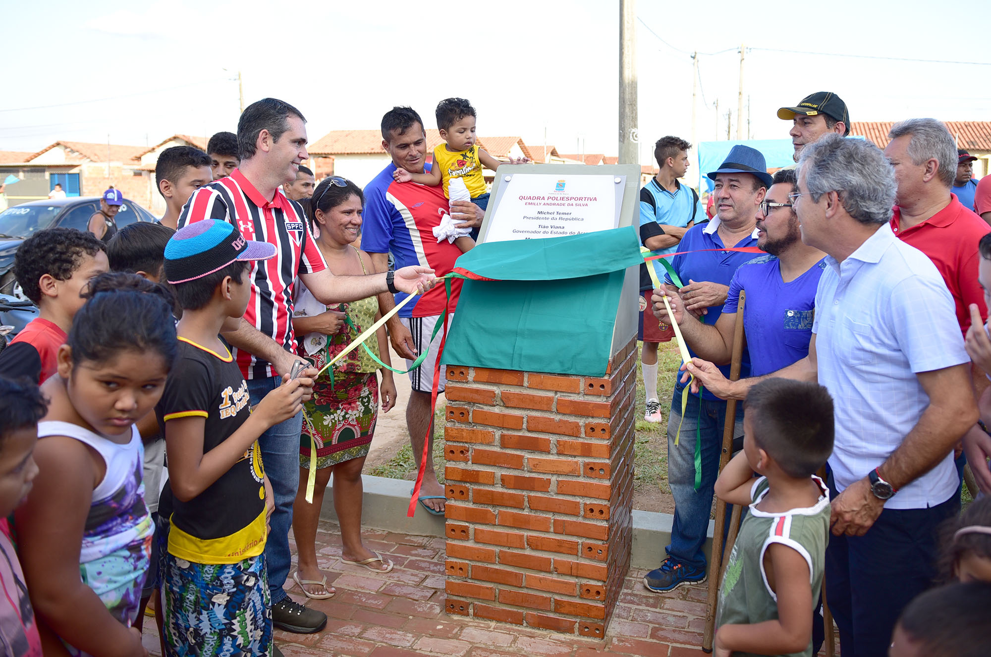 Prefeitura inaugura quadra poliesportiva no Residencial Jequitibá em Rio Branco