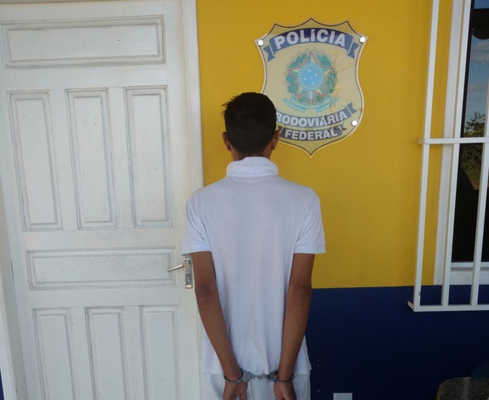 Polícia Rodoviária Federal prende em Xapuri homem condenado a 74 anos de prisão