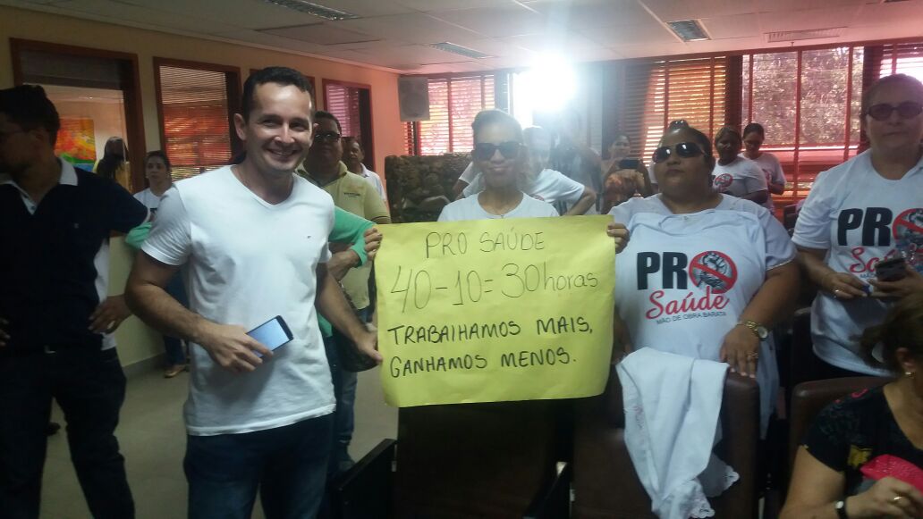 Trabalhadores do Pró-Saúde exigem aumento salarial e pedem apoio de deputados