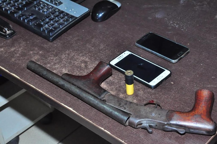 Assaltante é baleado e seu comparsa preso durante assalto, em Rio Branco