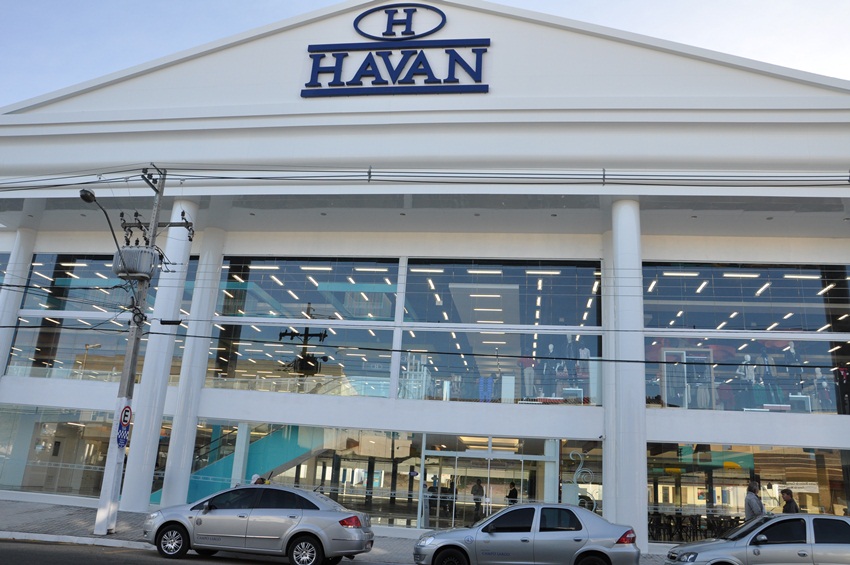 Havan anuncia data de abertura da centésima loja e promete Ratinho na inauguração