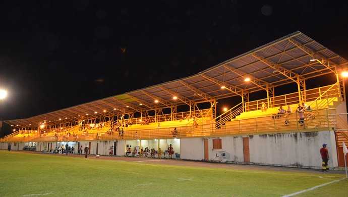 Rio Branco enfrenta São Raimundo neste domingo
