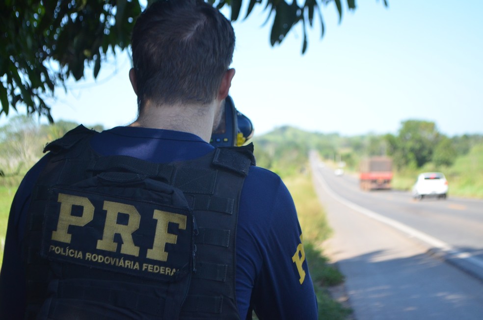 Sem efetivo suficiente, polícia deixou de realizar barreiras no trecho entre Sena e Rio Branco