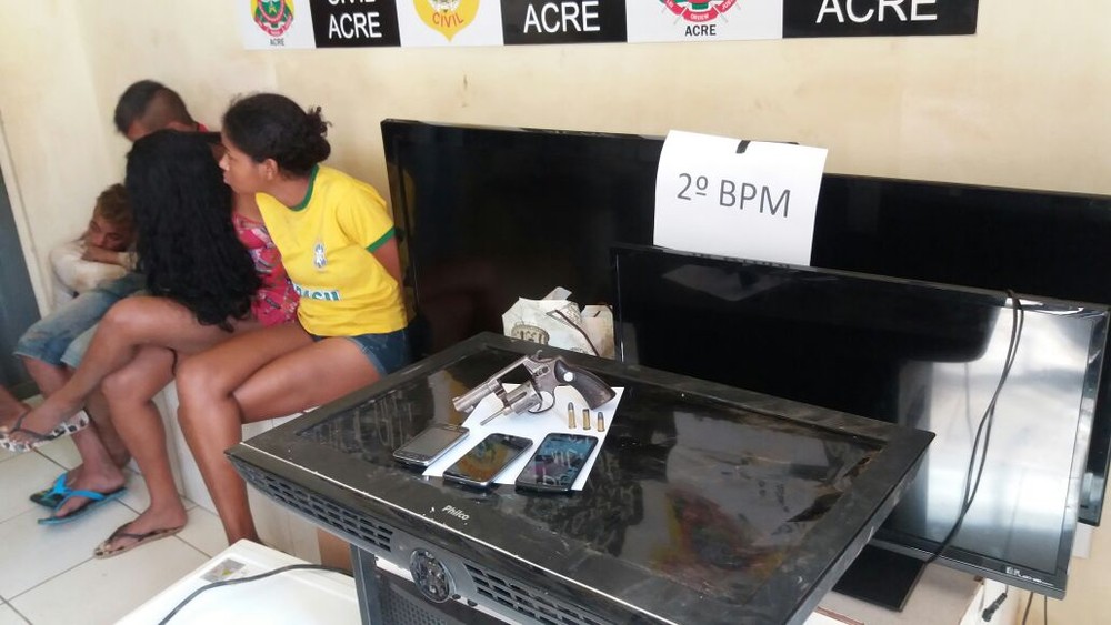 Suspeitos de fazerem família refém durante assalto são capturados na Cidade do Povo