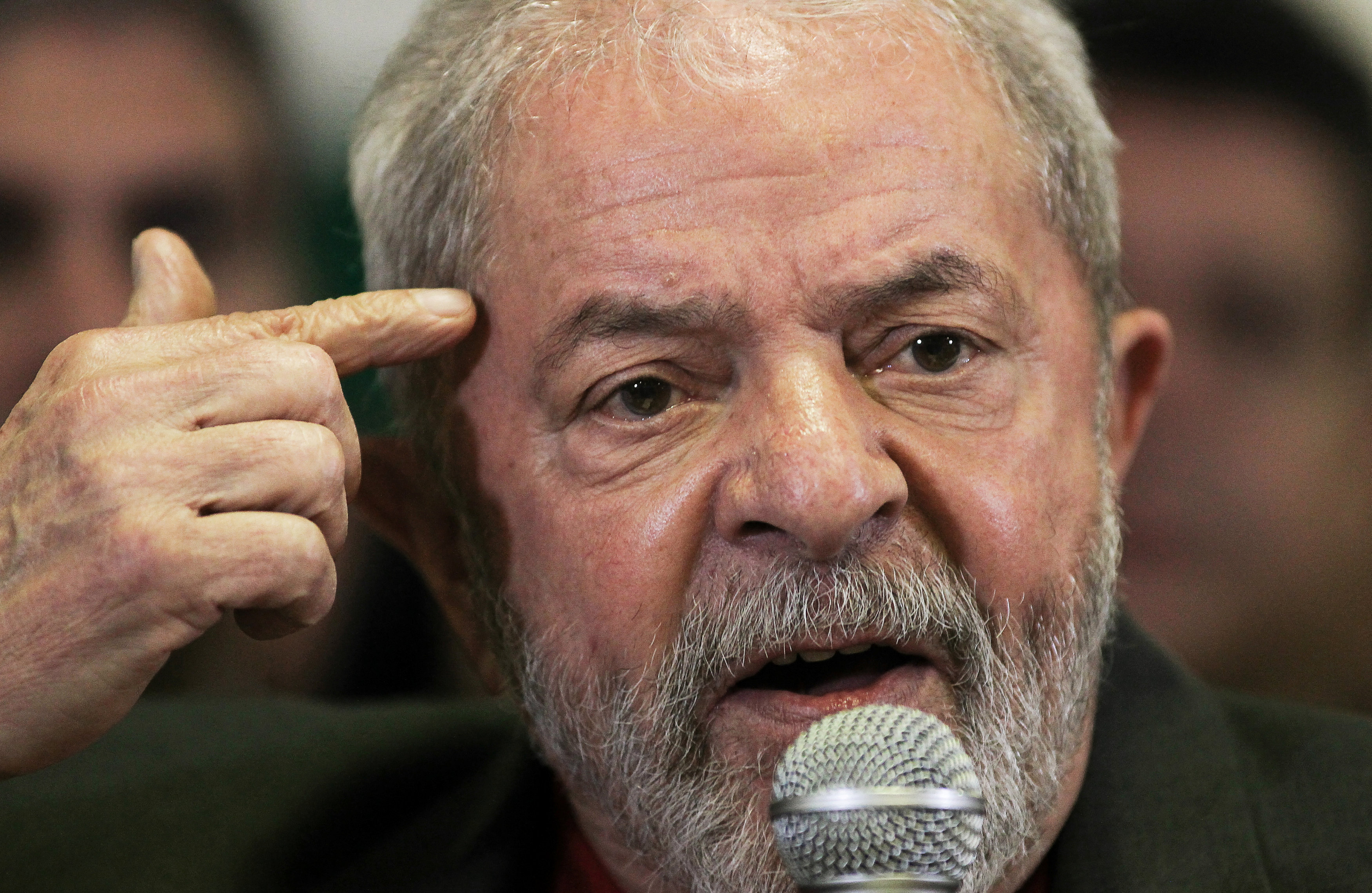 Perguntas e respostas sobre a condenação de Lula no caso do triplex