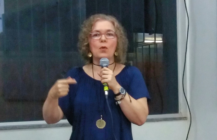 Violência contra a mulher é tema de debate entre professoras e alunos na Ufac