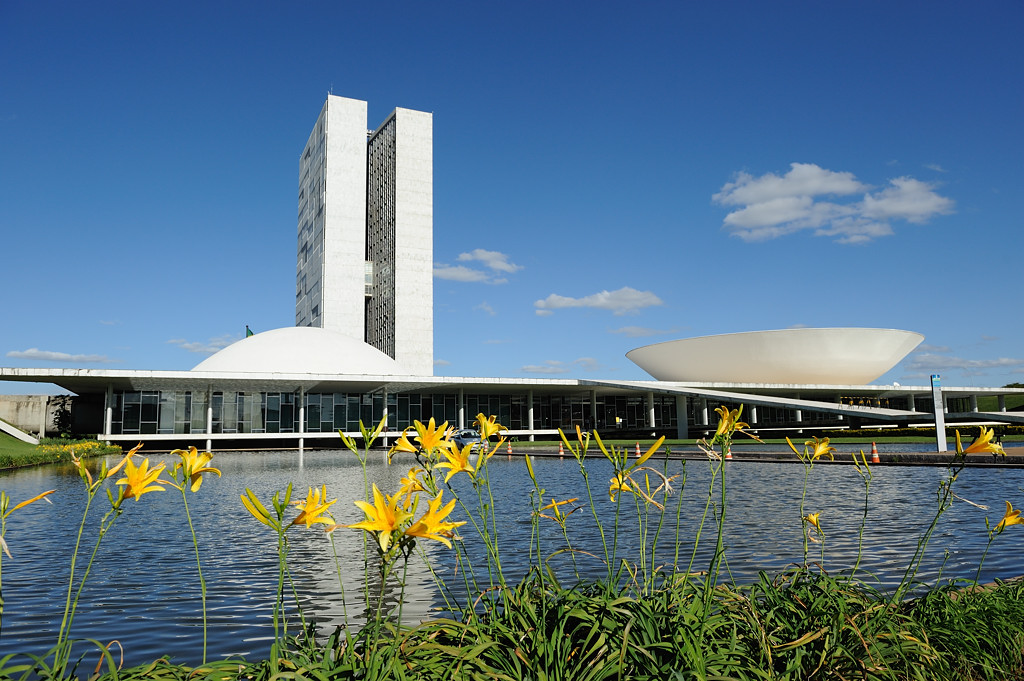 Nanicos da Frente Popular querem as suplências das vagas do Senado