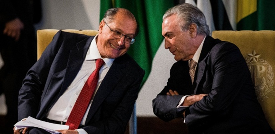 Presidente Michel Temer apela a Alckmin e Doria para manter PSDB no governo