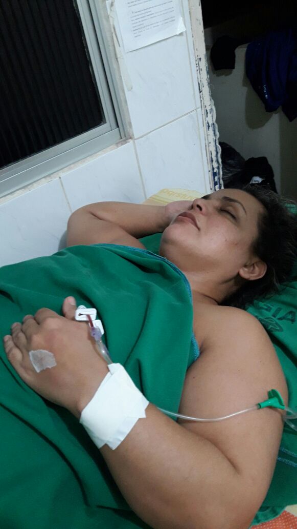 Sem vaga no TFD, mulher agoniza no mesmo leito do PS há quatro meses