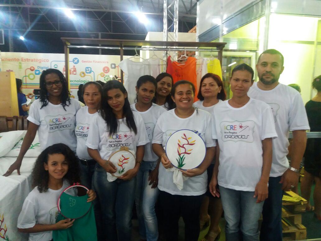 Artesanato: ‘Projeto Acre Bordados’ é lançado na 1ª noite da ExpoAcre 2017