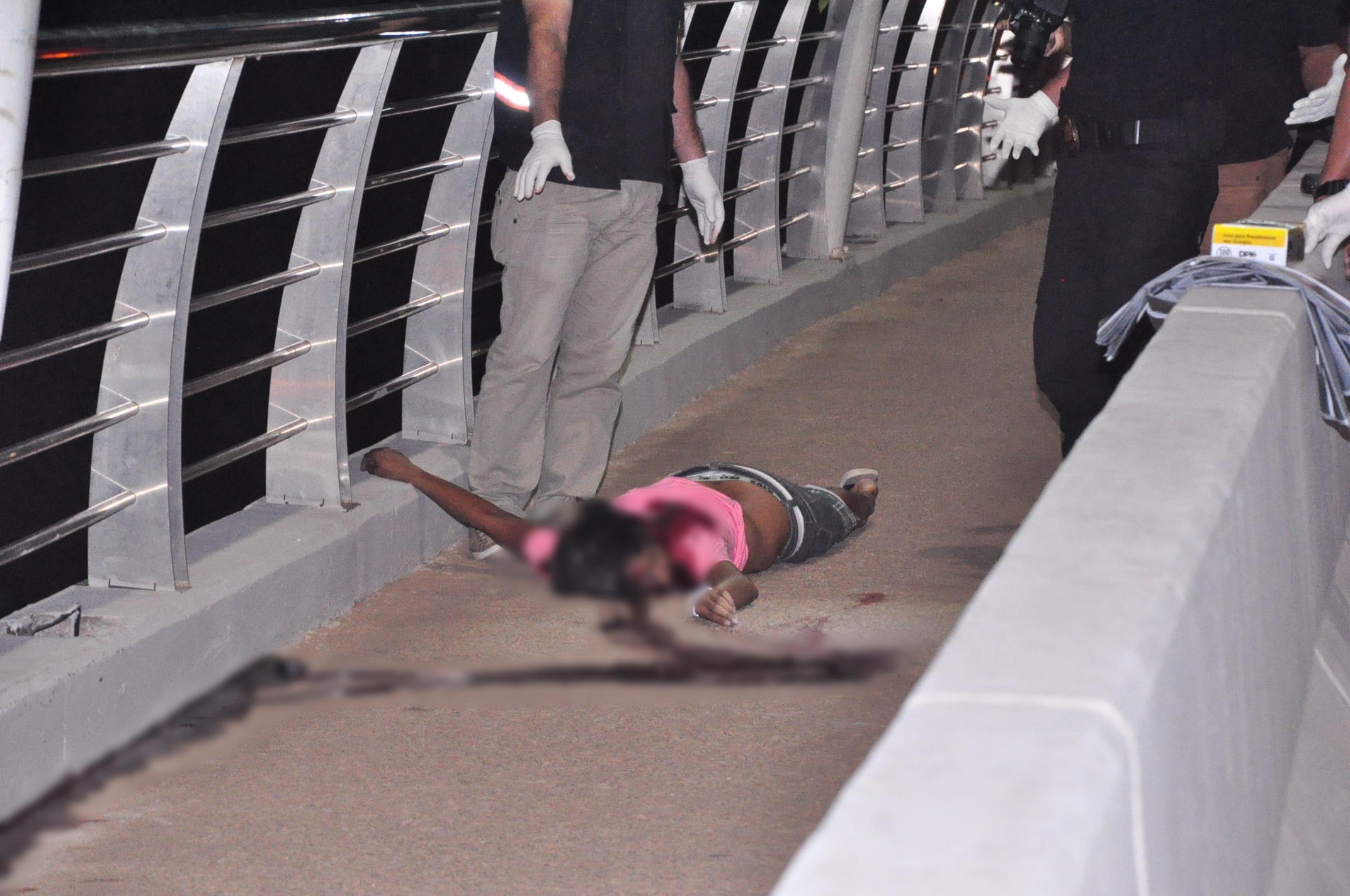 Após se render, mulher é executada com dois tiros na 3ª ponte em Rio Branco
